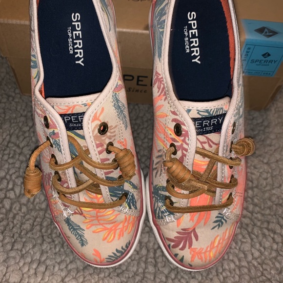 Sperry - Picture 7 of 7